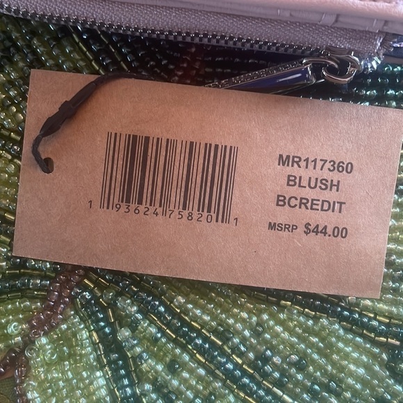 Brand New Steve Madden Blush Pink Snap Bifold Wallet Zip Compartment Metal Logo - Picture 8 of 15